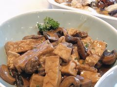 -港丽餐厅(高德置地店)