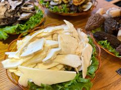 -菌海森林·非遗野生菌火锅(西山区滇池路摩根道店)
