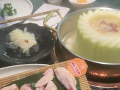 -得意咚瓜·顺德鱼生·冬瓜火锅(深圳首店)