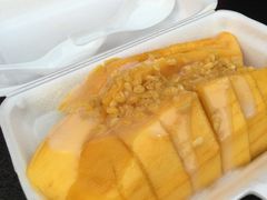 -芒果糯米饭摊子