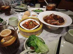 -蝴蝶里·粤菜·点心(滨江龙湖店)
