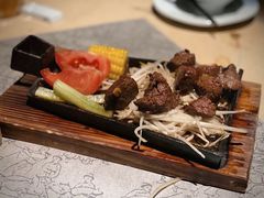 -穹六人间 people 6(岳阳路店)