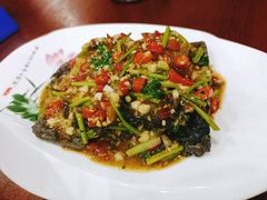 -湖南人家湘菜馆(镇江路店)