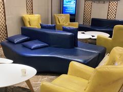 -潮漫酒店(北京通州环球度假区临河里地铁站店)