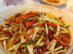 -耙吉吉川味小酒馆(本地人回头店)