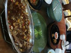-临街徽菜馆·正宗黄山味