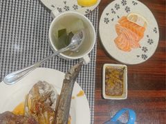 -广州万富希尔顿酒店·感趣自助餐厅·金秋蟹宴生蚝海鲜刺身