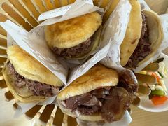 -闫家驴肉老店(华电一校店)