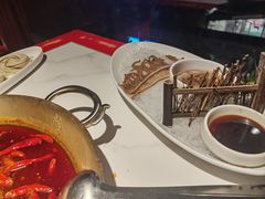 -小龙翻大江文化火锅(宽窄店)