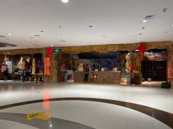 -探洞工场(丹尼斯7天地店)
