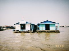 -洞里萨湖