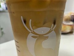 陨石拿铁-瑞幸咖啡(岳家嘴地铁站店)