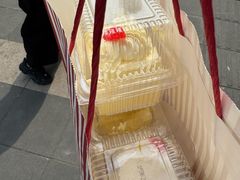 -红宝石·鲜奶小方·海派西点房(南丹店)