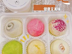 -十三不靠·球酥点心(台东步行街店)