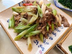 -壹阁胡羊焖饼(特色小吃街店)