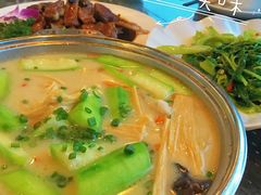 -东馆和天下特色餐饮(工农店)