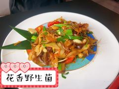 -桥边小楼·手工云南菜·古城观景小楼