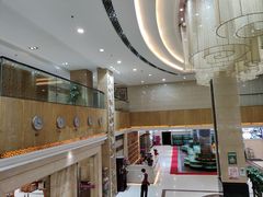 -东豪园林海鲜酒家(南港路辅路店)