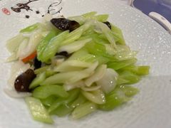 -聚春园自助餐厅(东街口店)