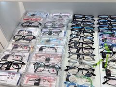 -J-Optical佳视明眼镜·蔡司视觉(青岛金茂览秀城店)