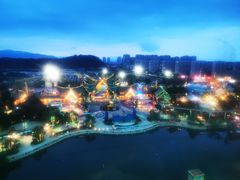 -七彩云南欢乐世界