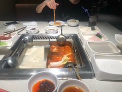 -海底捞火锅鲜切牛肉主题店(长寿路店)