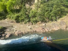 -安吉龙王山峡谷漂流