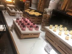 -岷山饭店-芝芝自助餐厅