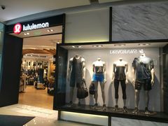 -lululemon(上海浦东IFC店)