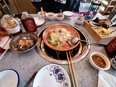 -阿婆情腊排骨火锅(金虹路店)