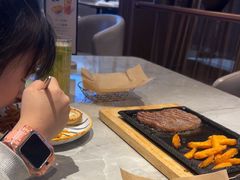 -必胜客(尹山湖歌林公园店)