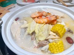 -三人行骨头王火锅(长寿店)