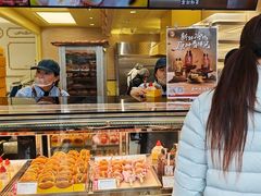 -85度C(生甜甜圈研究工坊·上海松江人民北路店)