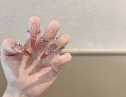 -桃色美甲沙龙