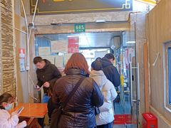 门面-沪西老弄堂面馆(定西路店)