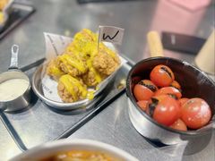 -W COLLECTIVE  DESSERT SHOP