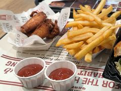 -The Habit Burger Grill 哈比特汉堡(世博店)