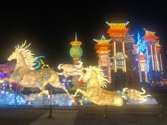 -淄博花灯齐彩城