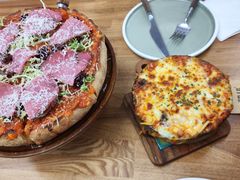 -Dragon Pizza•圆脸龙披萨·牛排餐厅