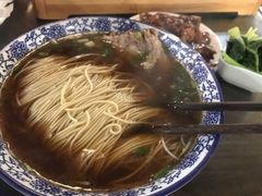 红汤面底-裕兴记•蟹黄面馆(人民广场店)