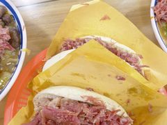 腊牛肉夹馍-邢老三肉丸糊辣汤·非遗美食(西安总店)