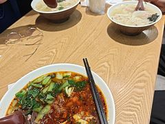 -三好食堂(煎饺·馄饨·肉饼米线·盛世广场店)