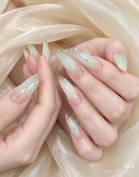 -桃色美甲沙龙