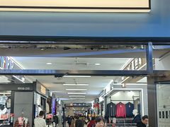 -百荣世贸商城
