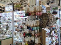 -席娜卡琳火车铁道夜市