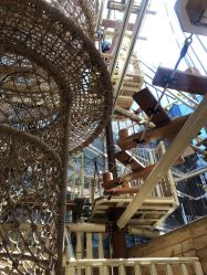 -PIPIKINGDOM皮皮王国欢乐号(欢乐海岸购物中心店)