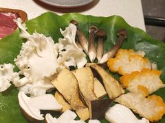 -钢管厂五区小郡肝串串香火锅(梅川路店)