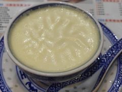 -广信牛奶甜品世家(台东店)