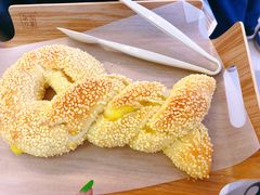 -奈雪的茶(亨特国际广场店)