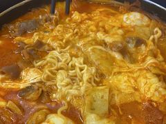 -三清洞摩西韩式年糕火锅(威高广场店)